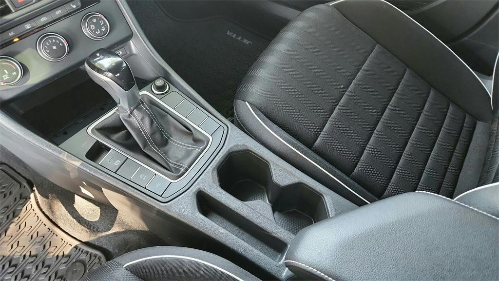 used 2024 Volkswagen Jetta car, priced at $20,000