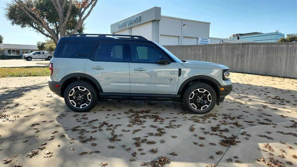 new 2024 Ford Bronco Sport car, priced at $33,647