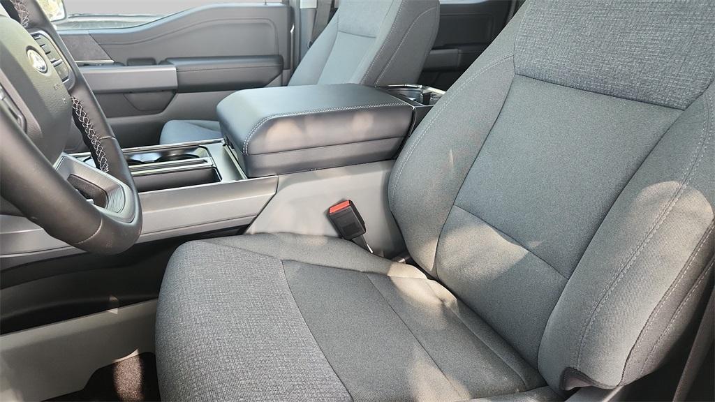new 2025 Ford F-150 car, priced at $52,530