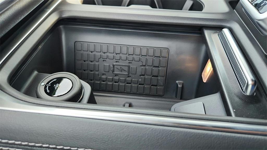 new 2025 Ford Expedition Max car, priced at $80,080