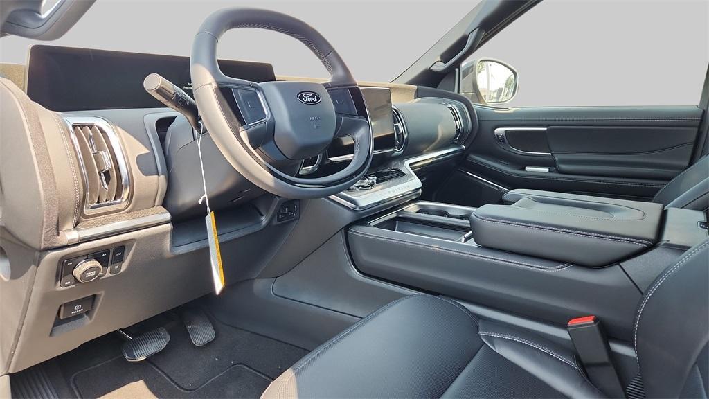 new 2025 Ford Expedition Max car, priced at $80,080