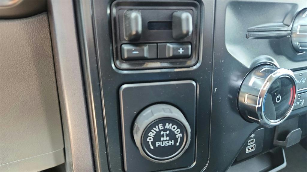new 2025 Ford F-150 car, priced at $43,942