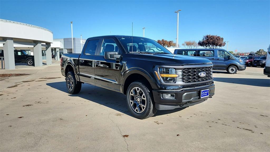 new 2024 Ford F-150 car, priced at $42,033