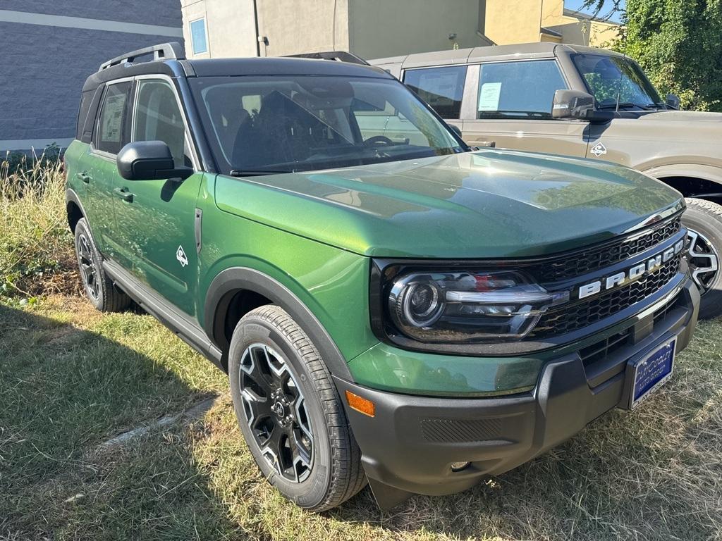 new 2025 Ford Bronco Sport car, priced at $33,821