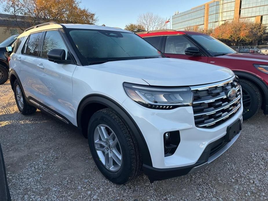 new 2025 Ford Explorer car, priced at $40,045