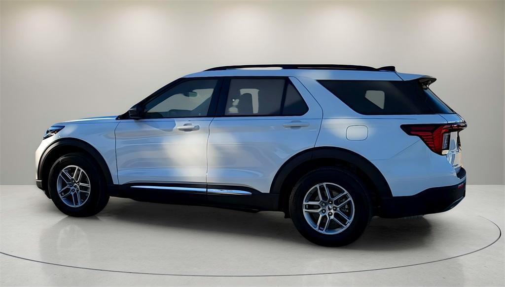 new 2025 Ford Explorer car, priced at $39,545