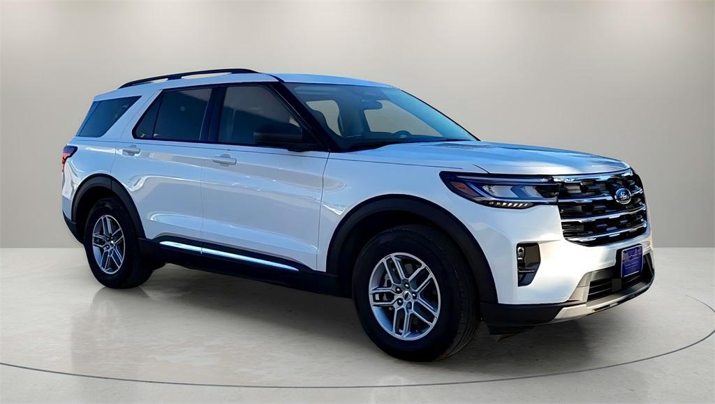 new 2025 Ford Explorer car, priced at $39,545