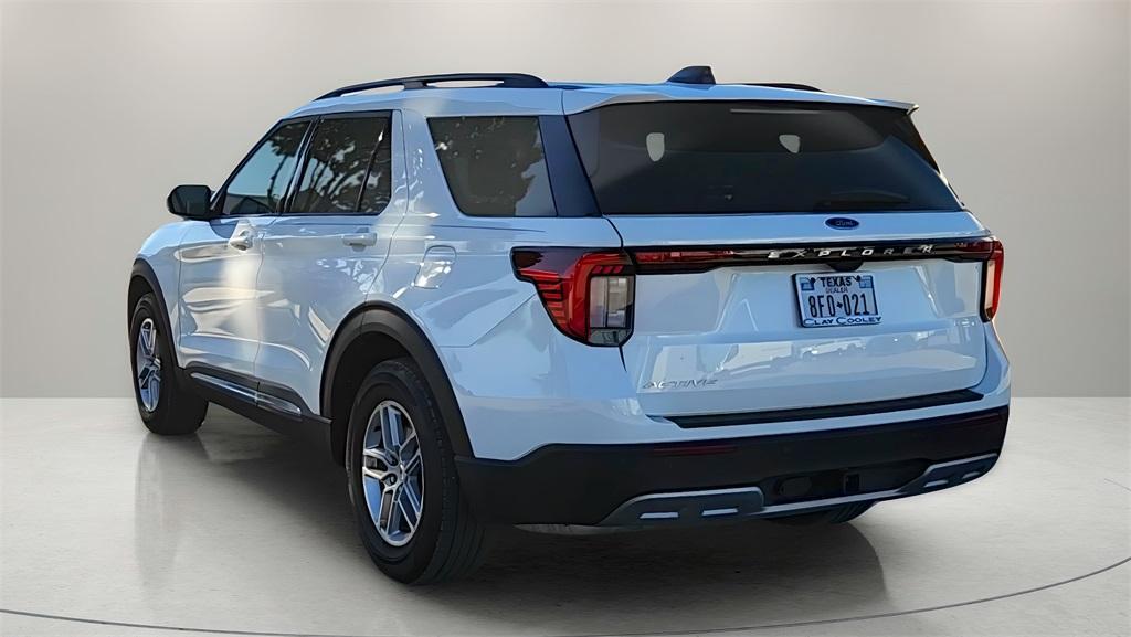 new 2025 Ford Explorer car, priced at $39,545