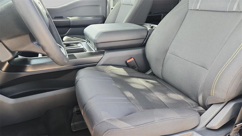 new 2025 Ford F-150 car, priced at $43,852