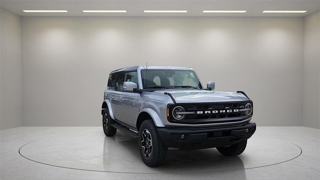 new 2024 Ford Bronco car, priced at $47,388