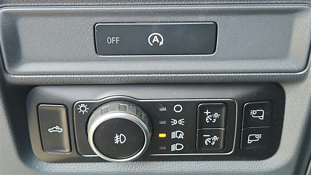 new 2025 Ford F-150 car, priced at $53,607