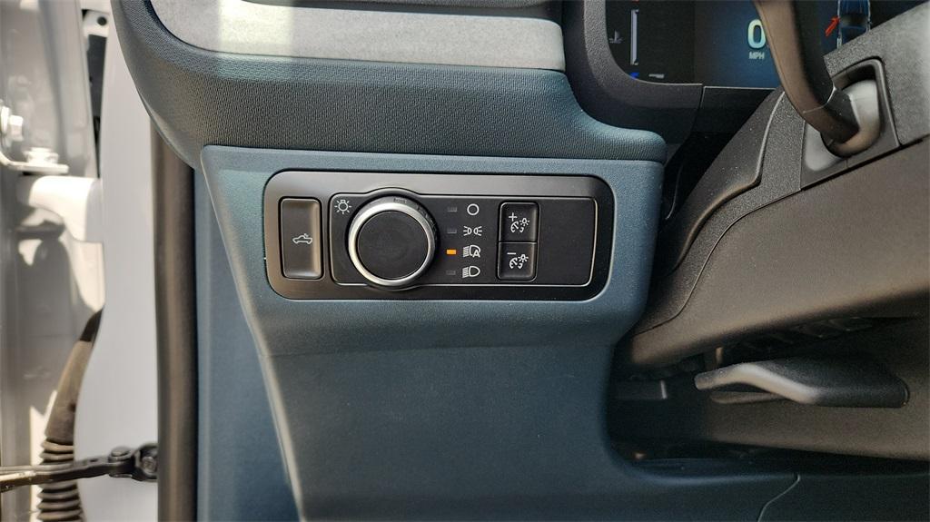 new 2025 Ford Maverick car, priced at $28,044