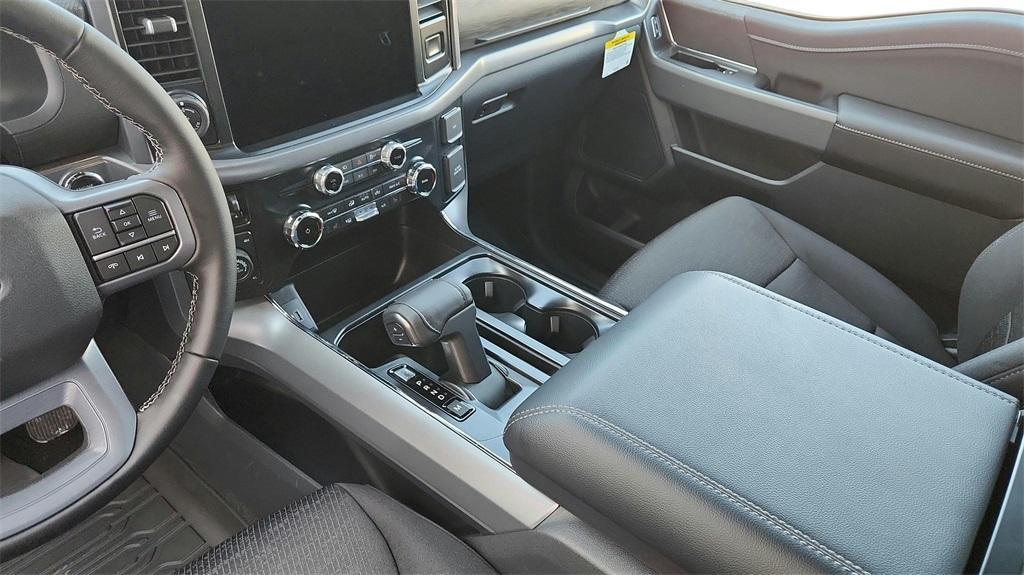 new 2025 Ford F-150 car, priced at $54,696
