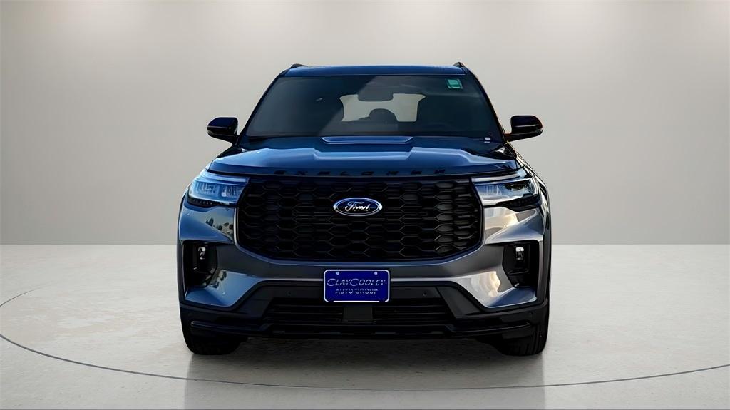 new 2025 Ford Explorer car, priced at $40,499