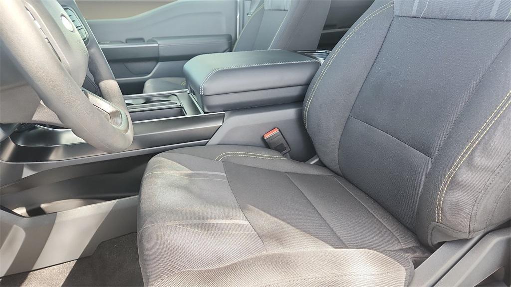 new 2025 Ford F-150 car, priced at $39,841