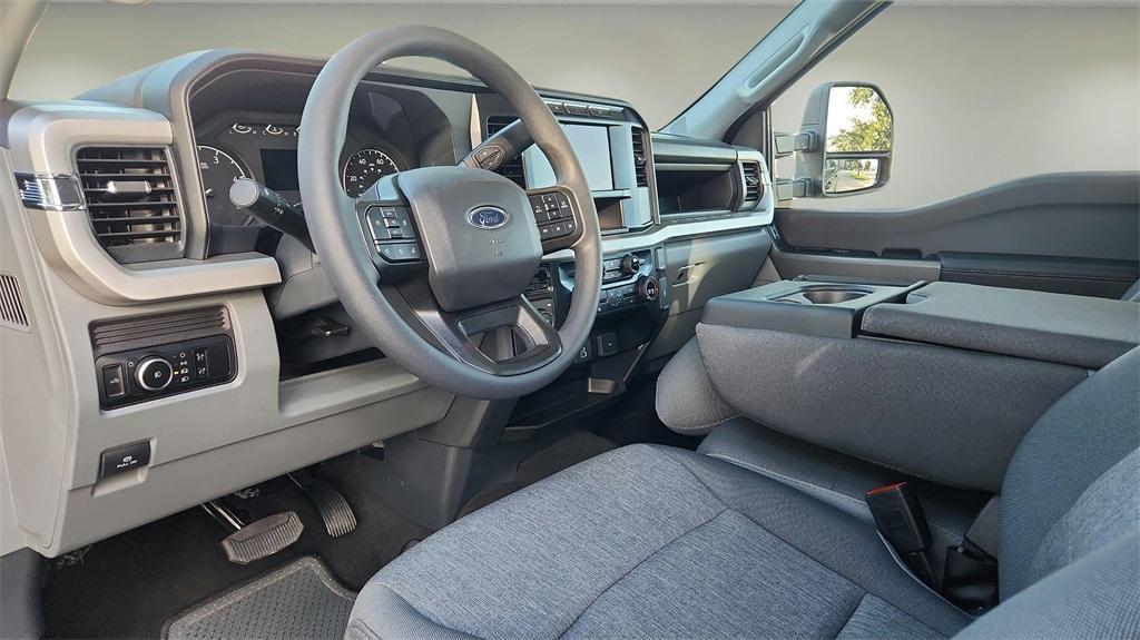 new 2024 Ford F-250 car, priced at $58,805