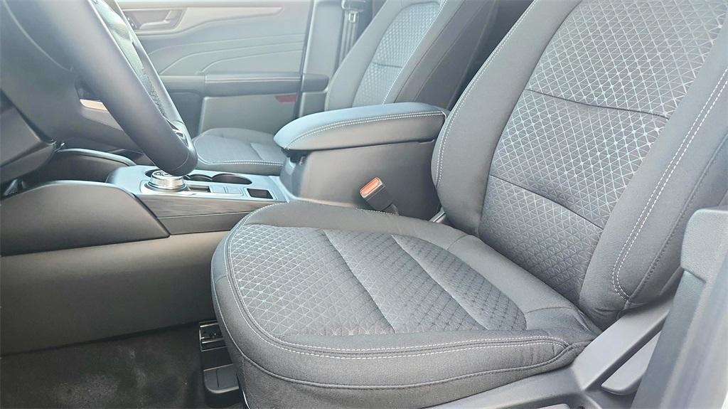 new 2025 Ford Escape car, priced at $24,707