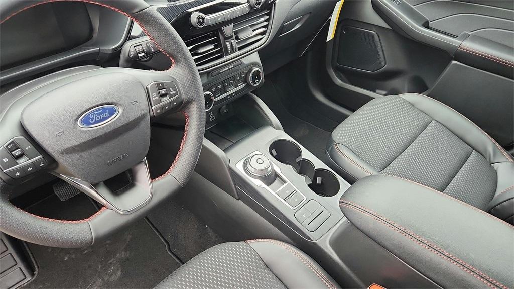 new 2025 Ford Escape car, priced at $31,271