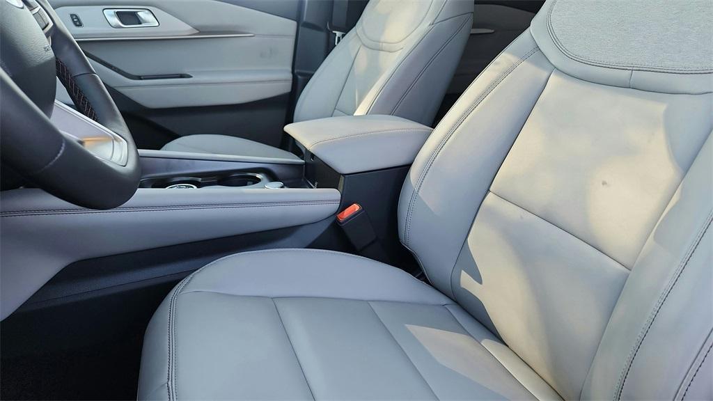 new 2025 Ford Explorer car, priced at $36,009