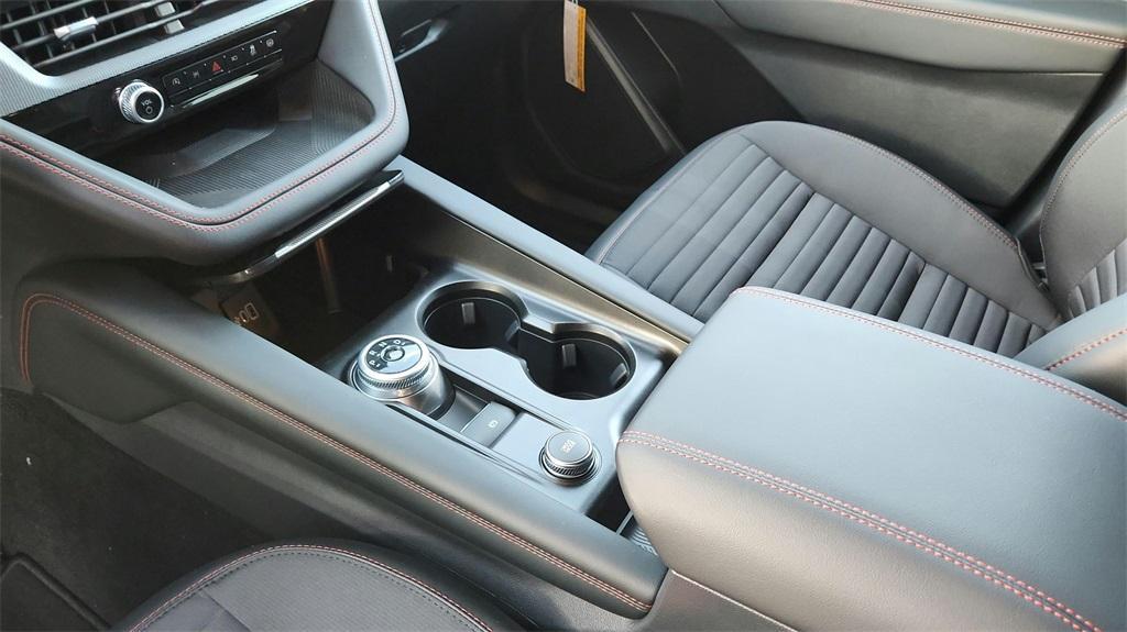 new 2025 Ford Explorer car, priced at $39,655