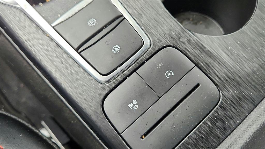 new 2025 Ford Escape car, priced at $25,917