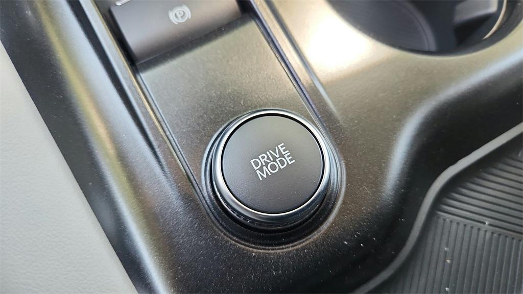 new 2025 Ford Explorer car, priced at $38,815