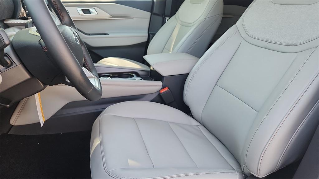 new 2025 Ford Explorer car, priced at $38,815