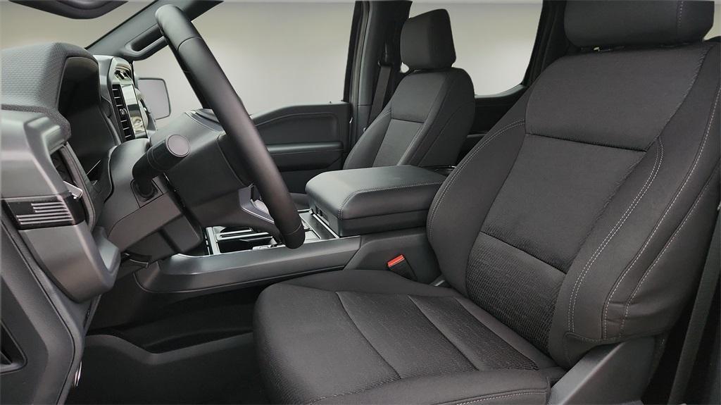 new 2025 Ford F-150 car, priced at $50,916