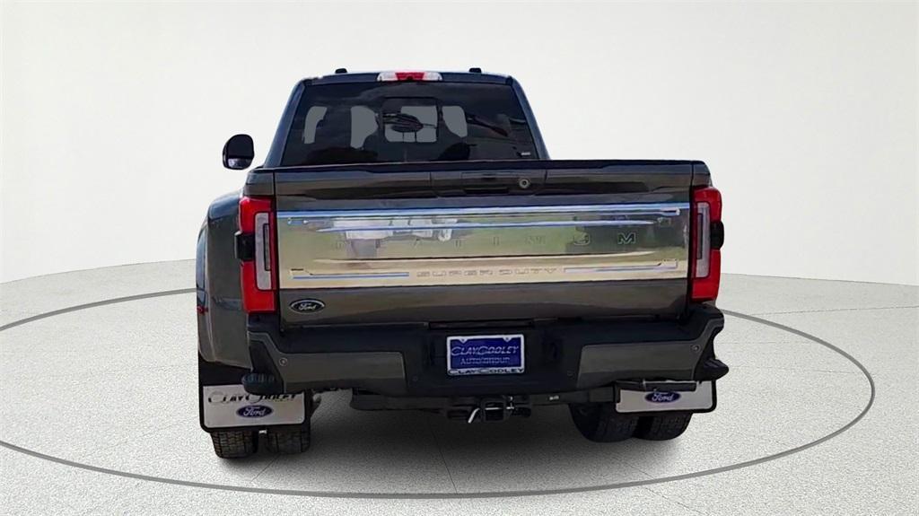 new 2025 Ford F-450 car, priced at $107,655