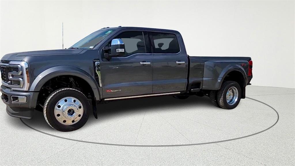 new 2025 Ford F-450 car, priced at $107,655