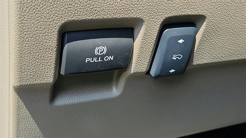 new 2025 Ford F-450 car, priced at $107,655