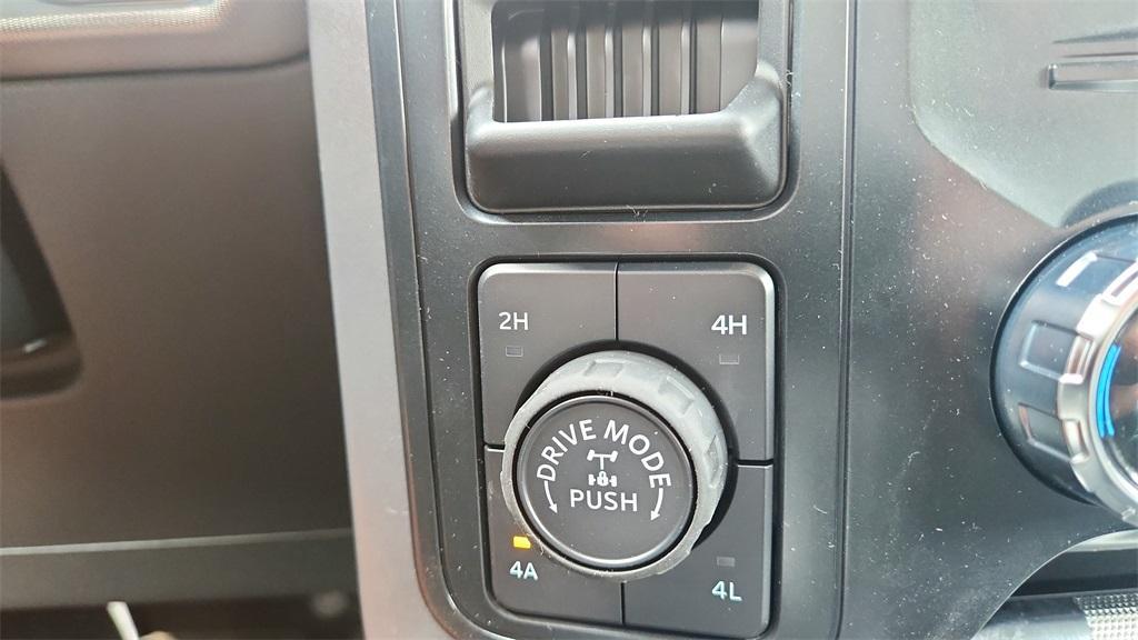 new 2025 Ford F-150 car, priced at $60,299