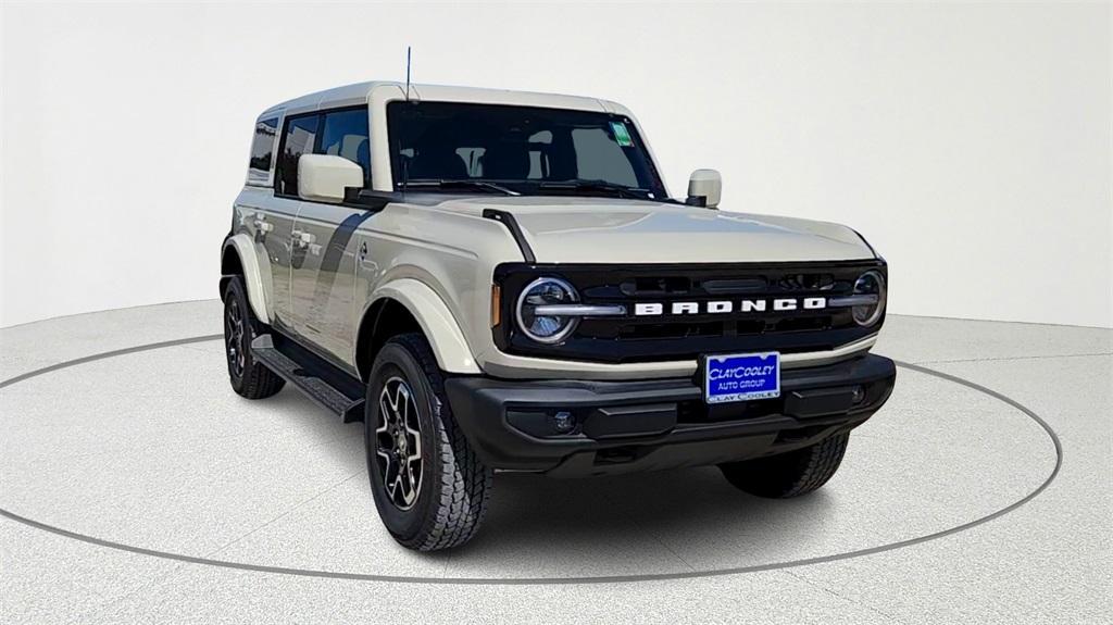 new 2025 Ford Bronco car, priced at $45,786