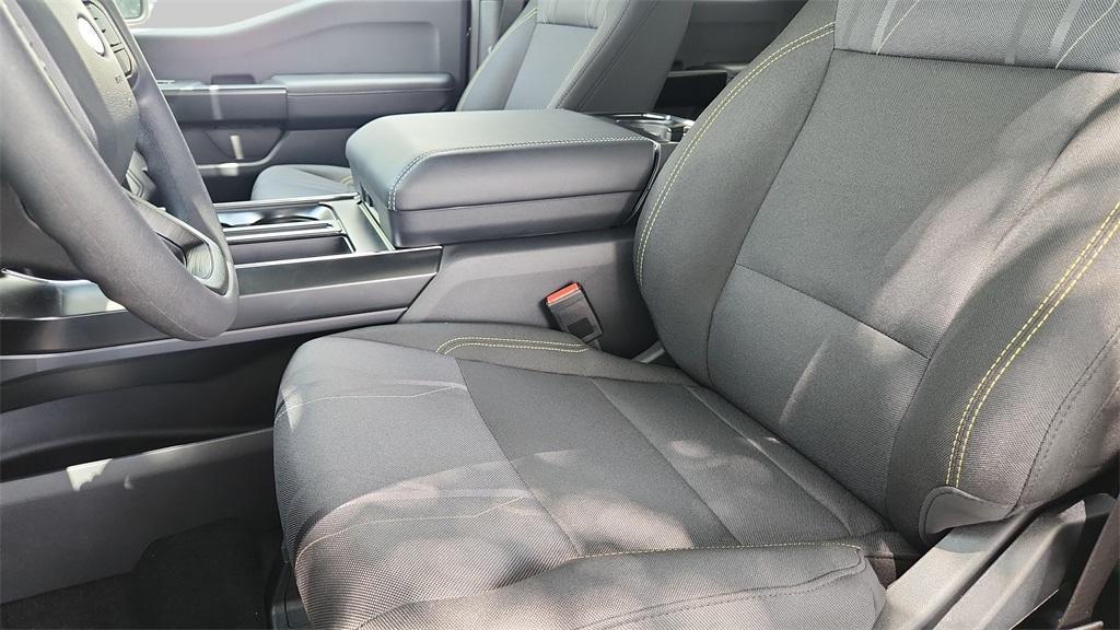new 2025 Ford F-150 car, priced at $44,352