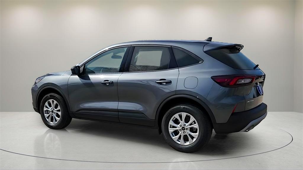 new 2025 Ford Escape car, priced at $28,499