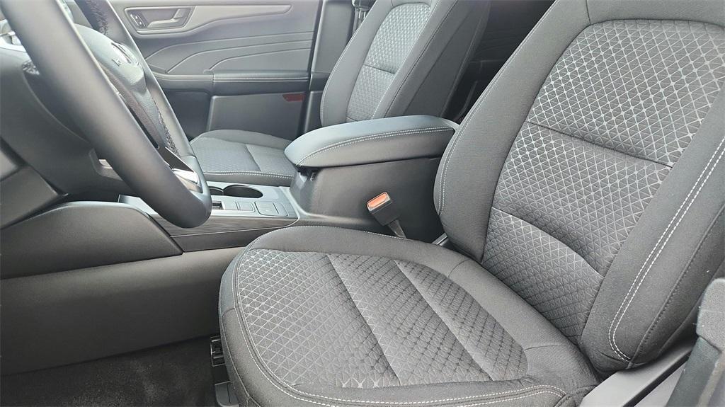 new 2025 Ford Escape car, priced at $28,499