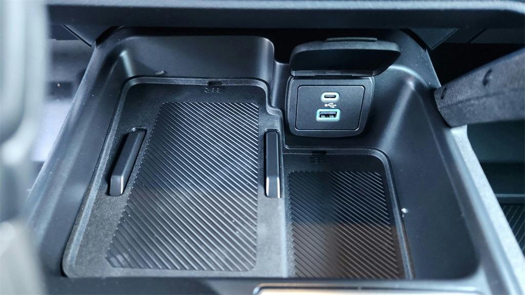 new 2025 Ford Bronco car, priced at $45,583