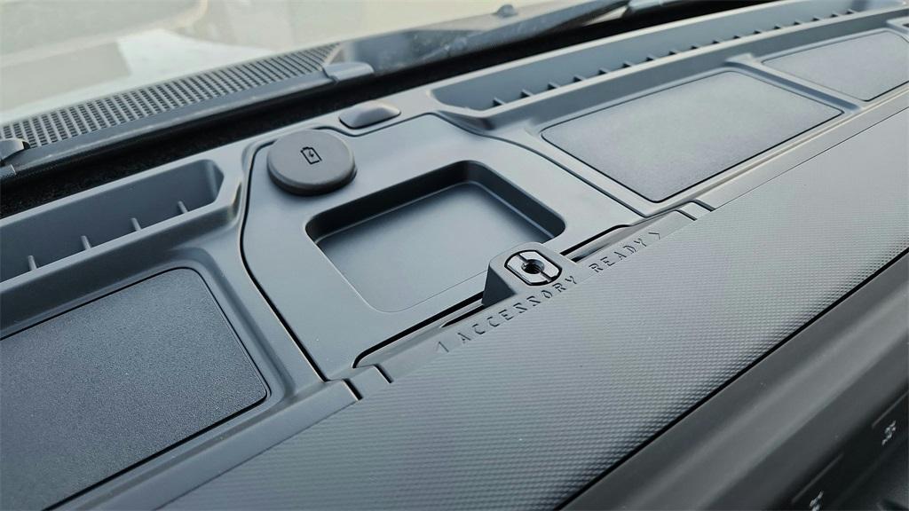 new 2025 Ford Bronco car, priced at $45,583