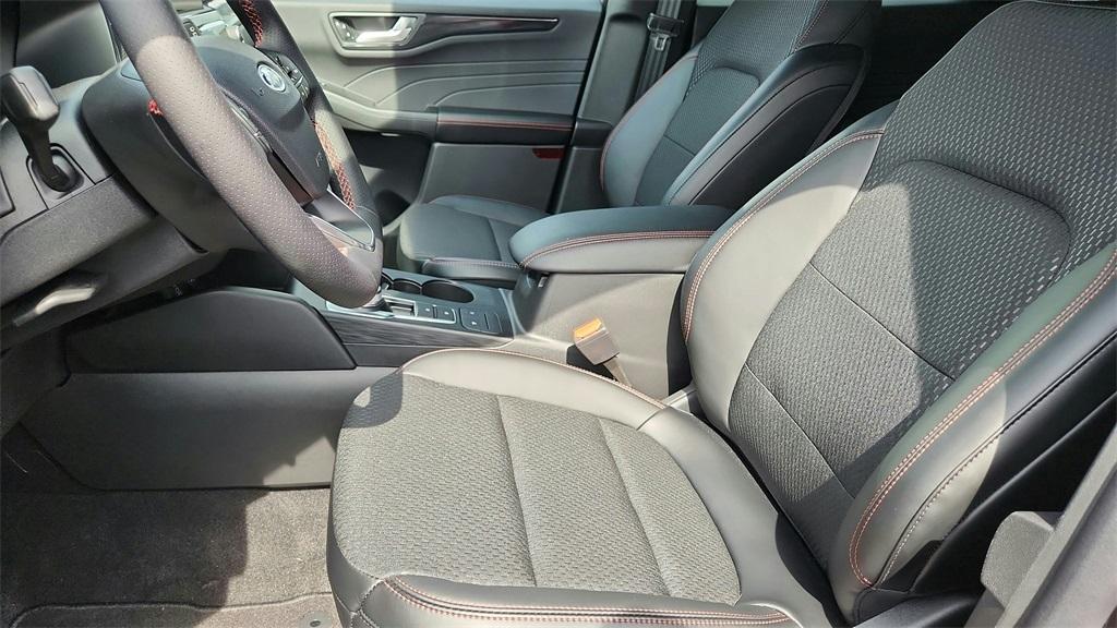 new 2025 Ford Escape car, priced at $24,568