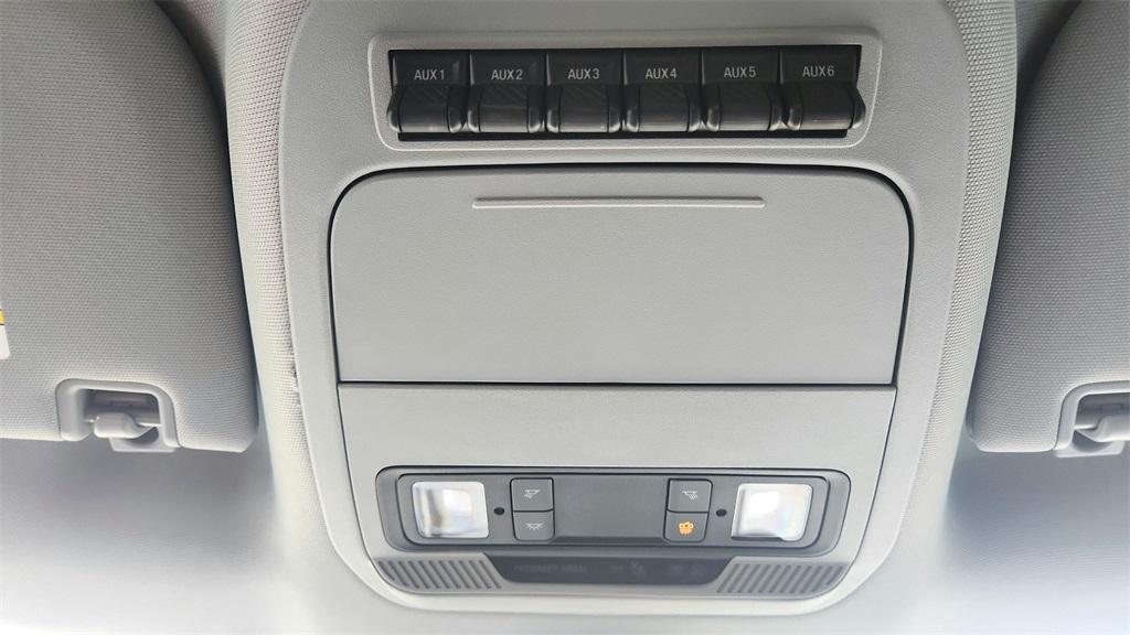 used 2024 Ford F-250 car, priced at $53,500