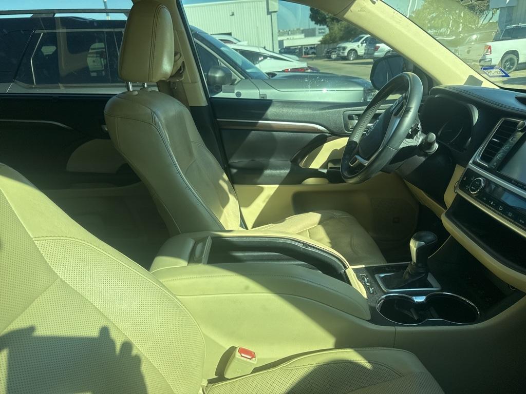 used 2016 Toyota Highlander car, priced at $20,000