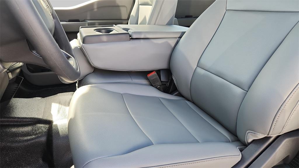 new 2025 Ford F-250 car, priced at $58,336