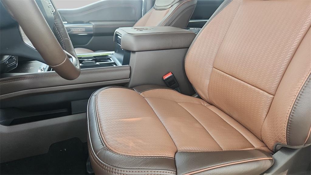 new 2025 Ford F-250 car, priced at $81,481