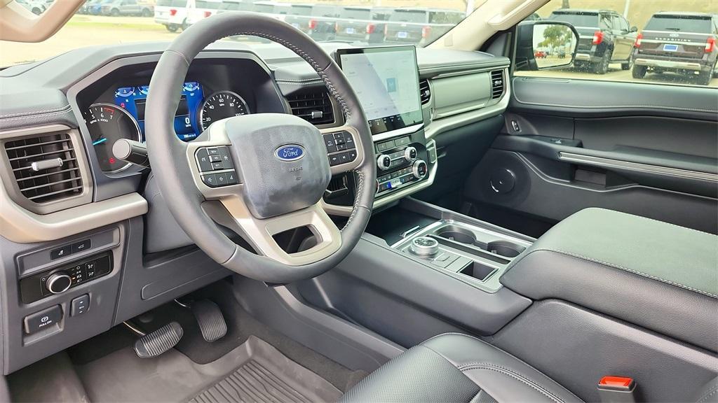 new 2024 Ford Expedition car, priced at $54,000