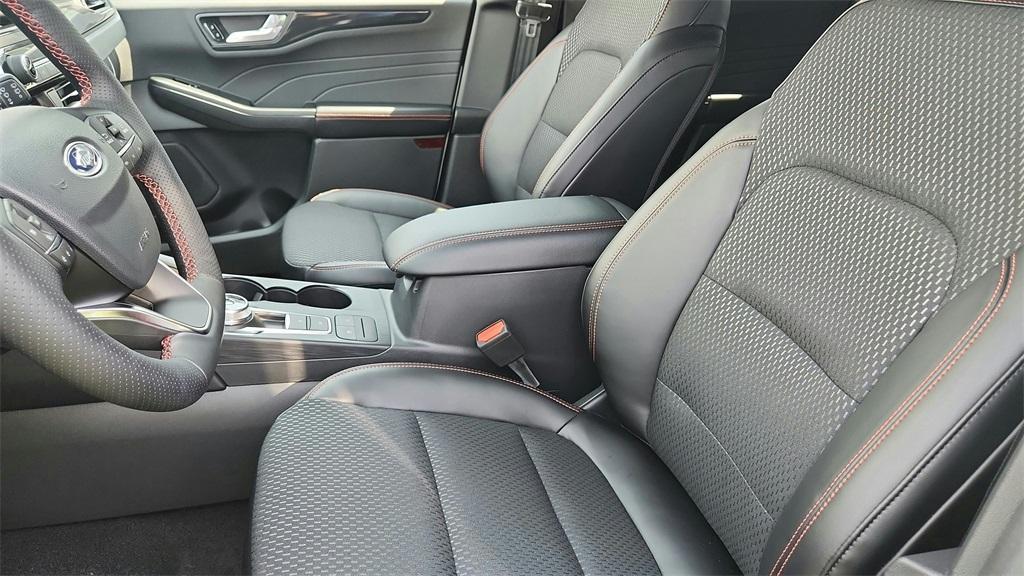 new 2025 Ford Escape car, priced at $26,298