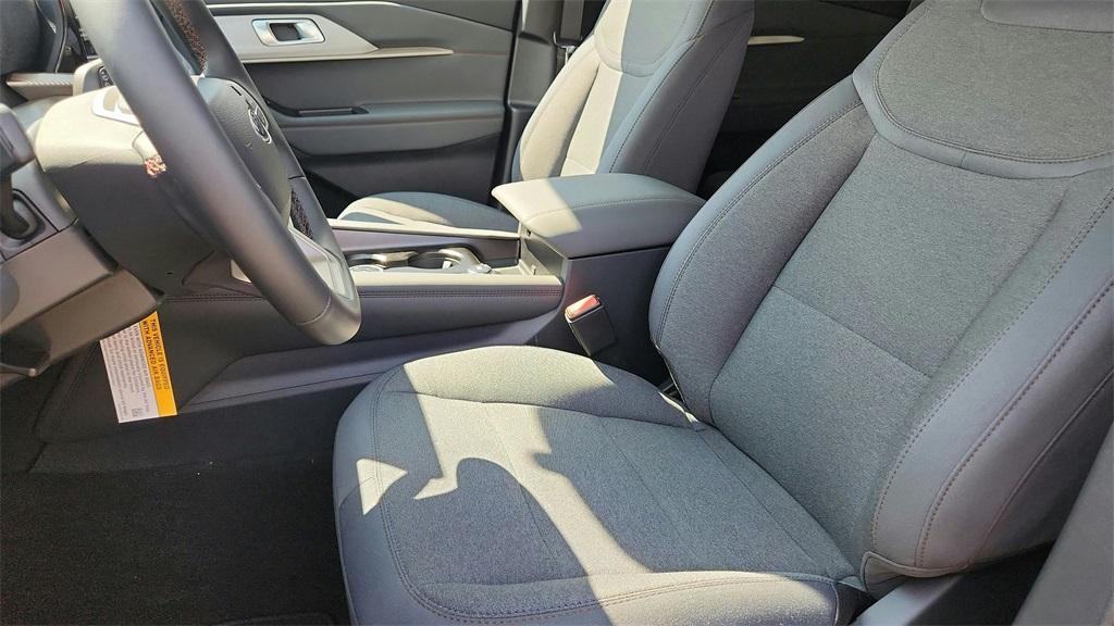 new 2025 Ford Explorer car, priced at $34,795