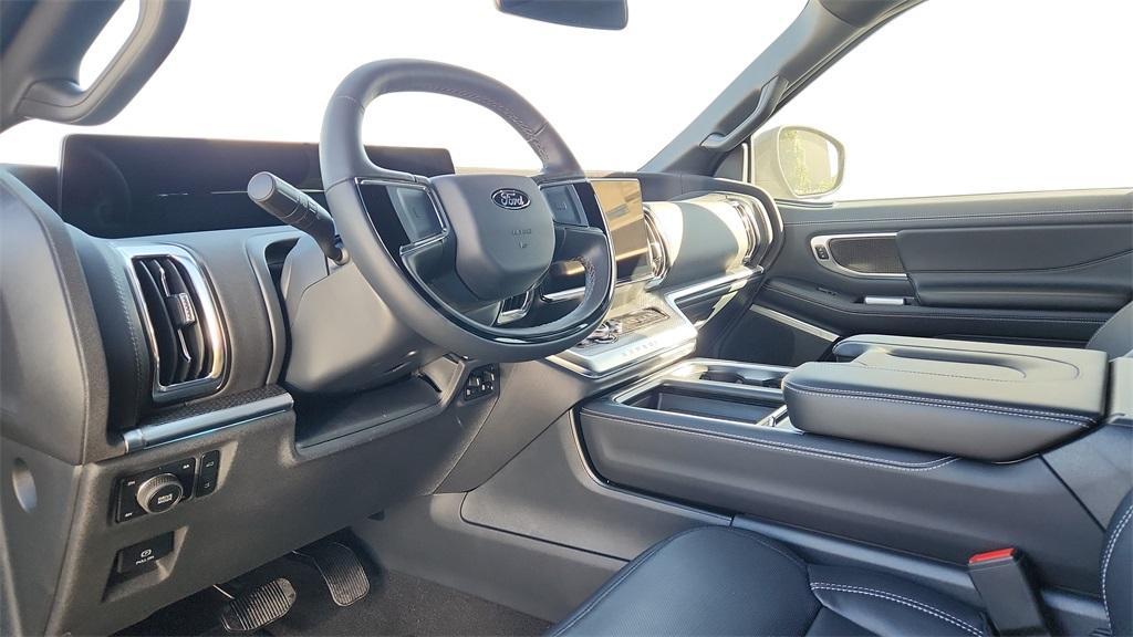 new 2025 Ford Expedition Max car, priced at $79,261