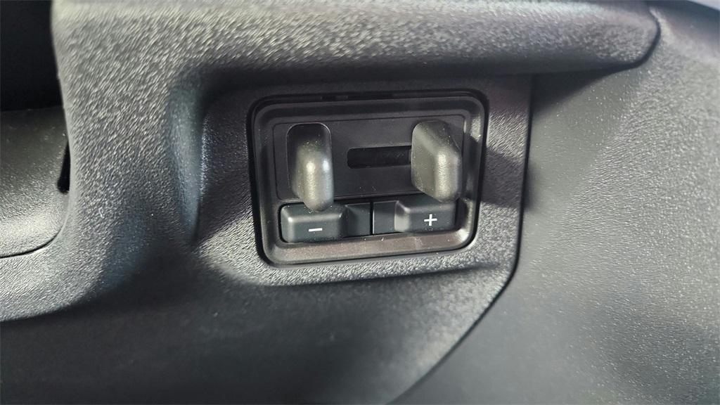 new 2025 Ford Expedition Max car, priced at $79,261