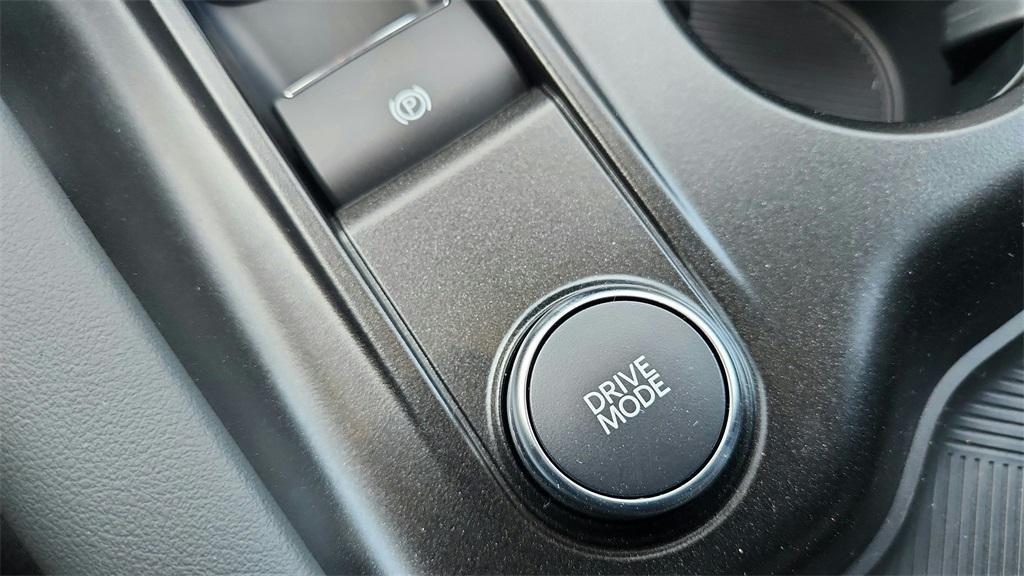 new 2025 Ford Explorer car, priced at $34,408