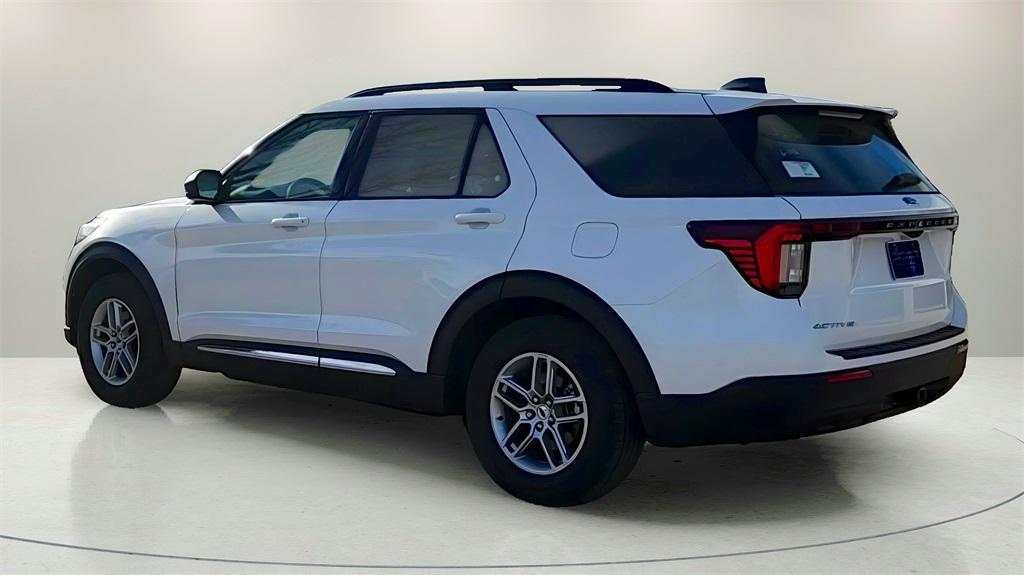 new 2025 Ford Explorer car, priced at $34,408